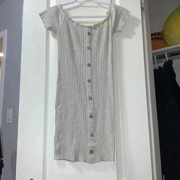 Cream  off shoulder dress - Picture 1 of 1